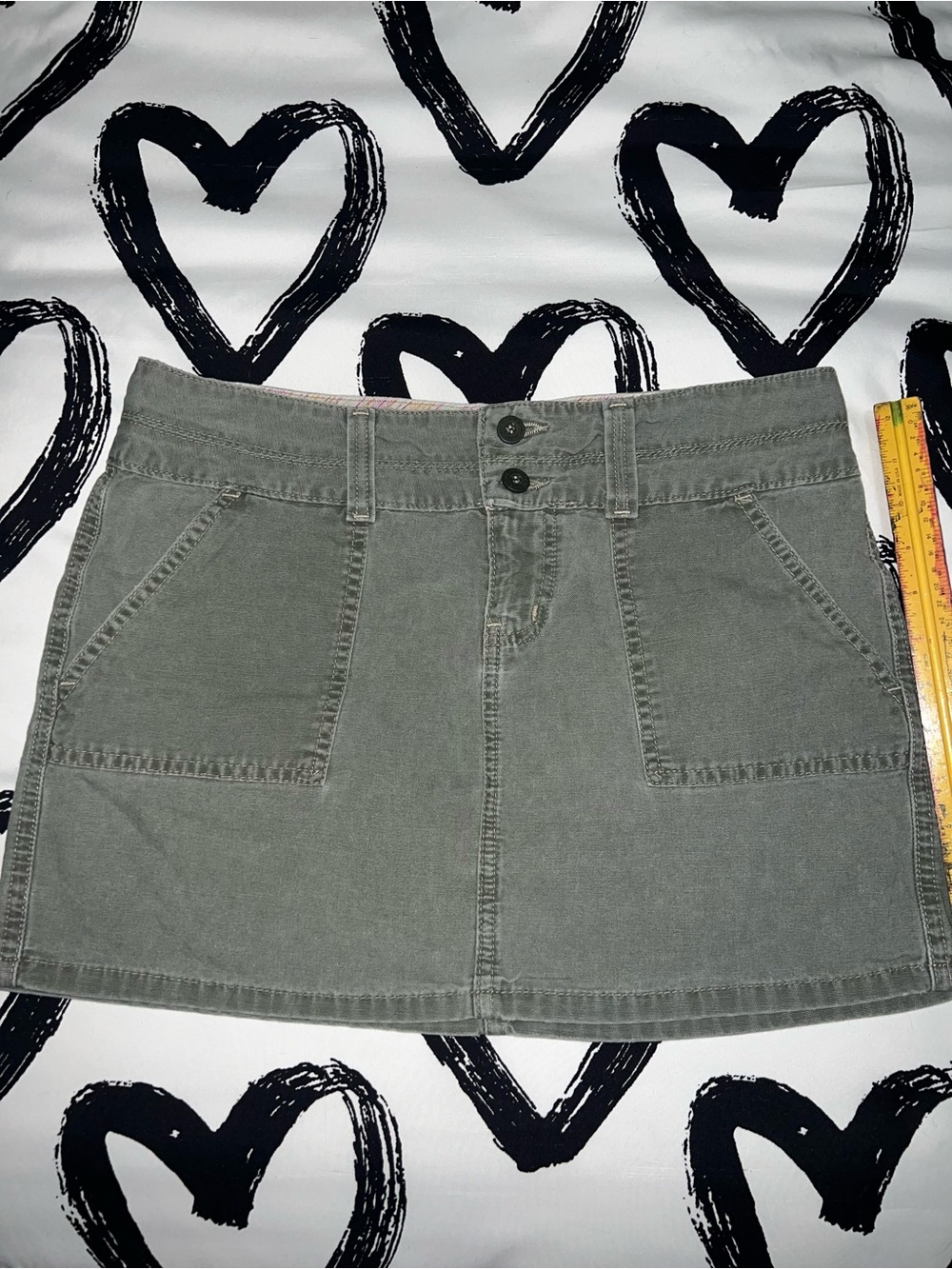 VINTAGE Y2K Hydraulic Cotton Cargo Utility
Mini Skirt